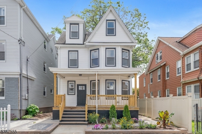 32 Palm St  Newark City NJ 07106 photo