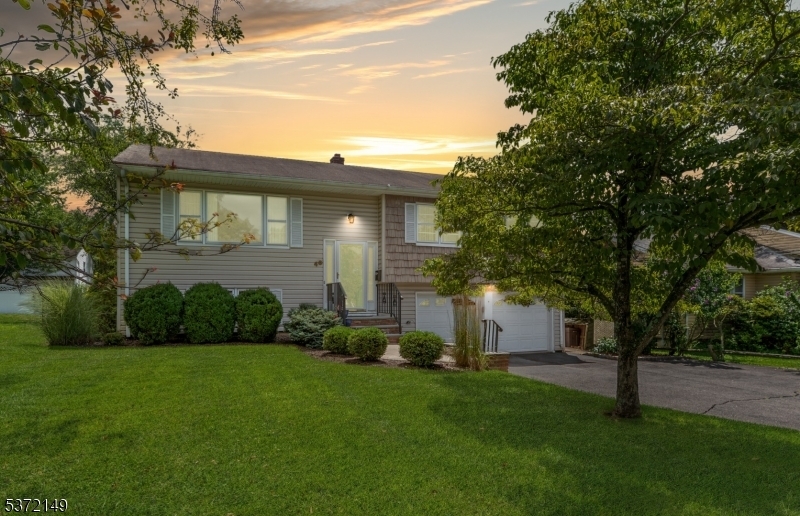 46 McCall Ave  Livingston Twp. NJ 07039 photo