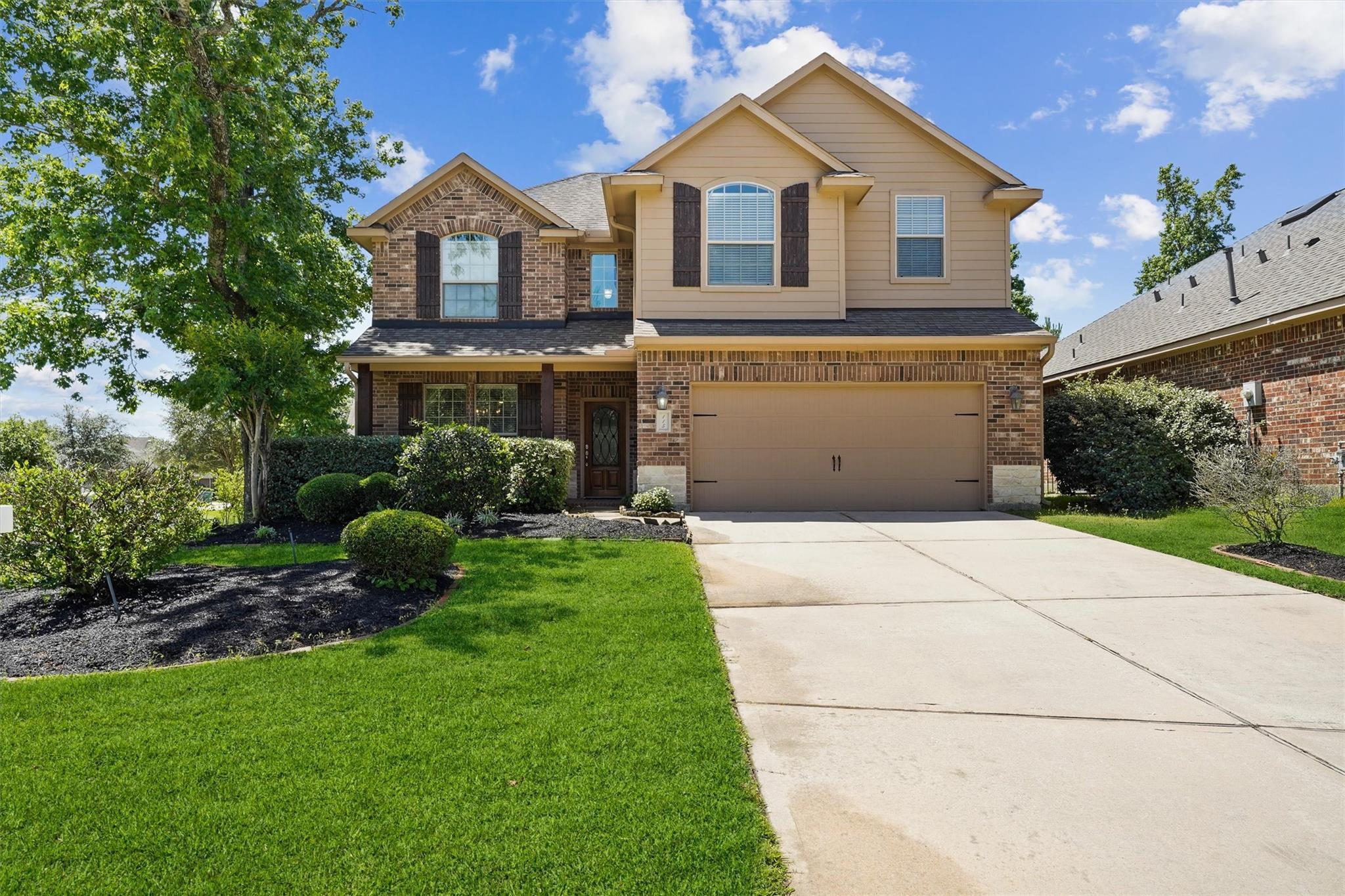 Property Photo: 115 Black Swan Place TX 77354