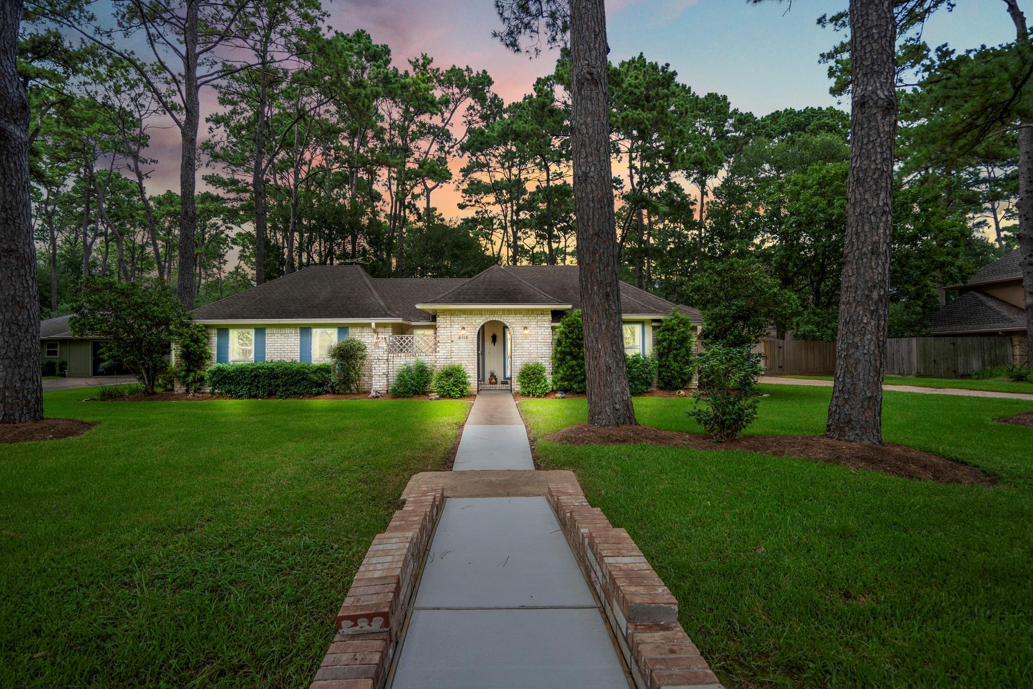Property Photo:  6118 Magnolia Street  TX 77493 