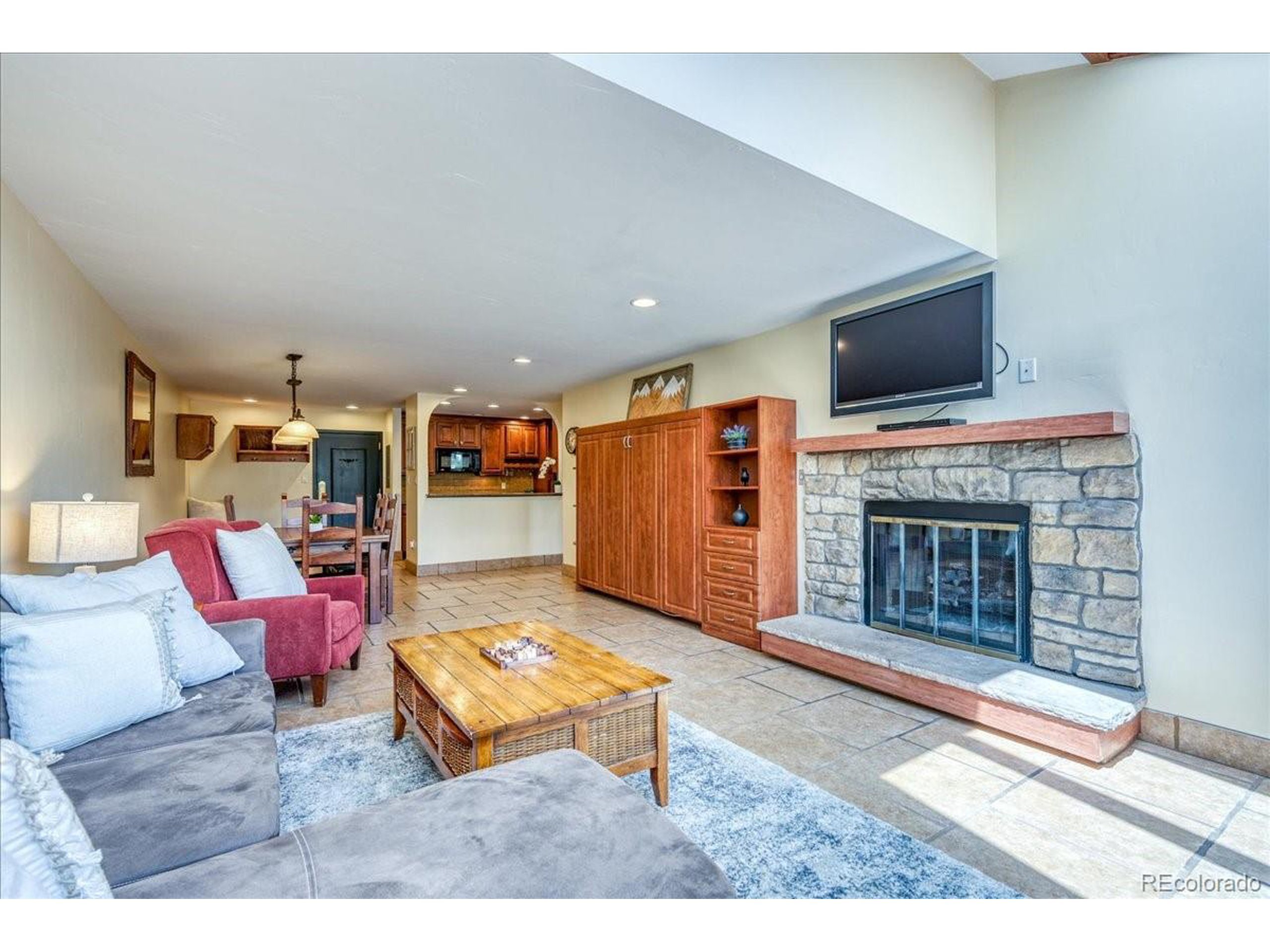 Property Photo: 189 Ten Mile Cir 551 CO 80443