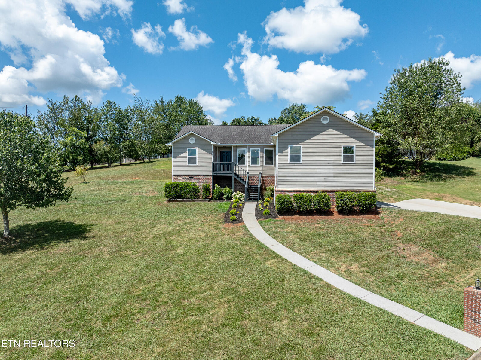 Property Photo: 1407 Bethvale Drive TN 37742