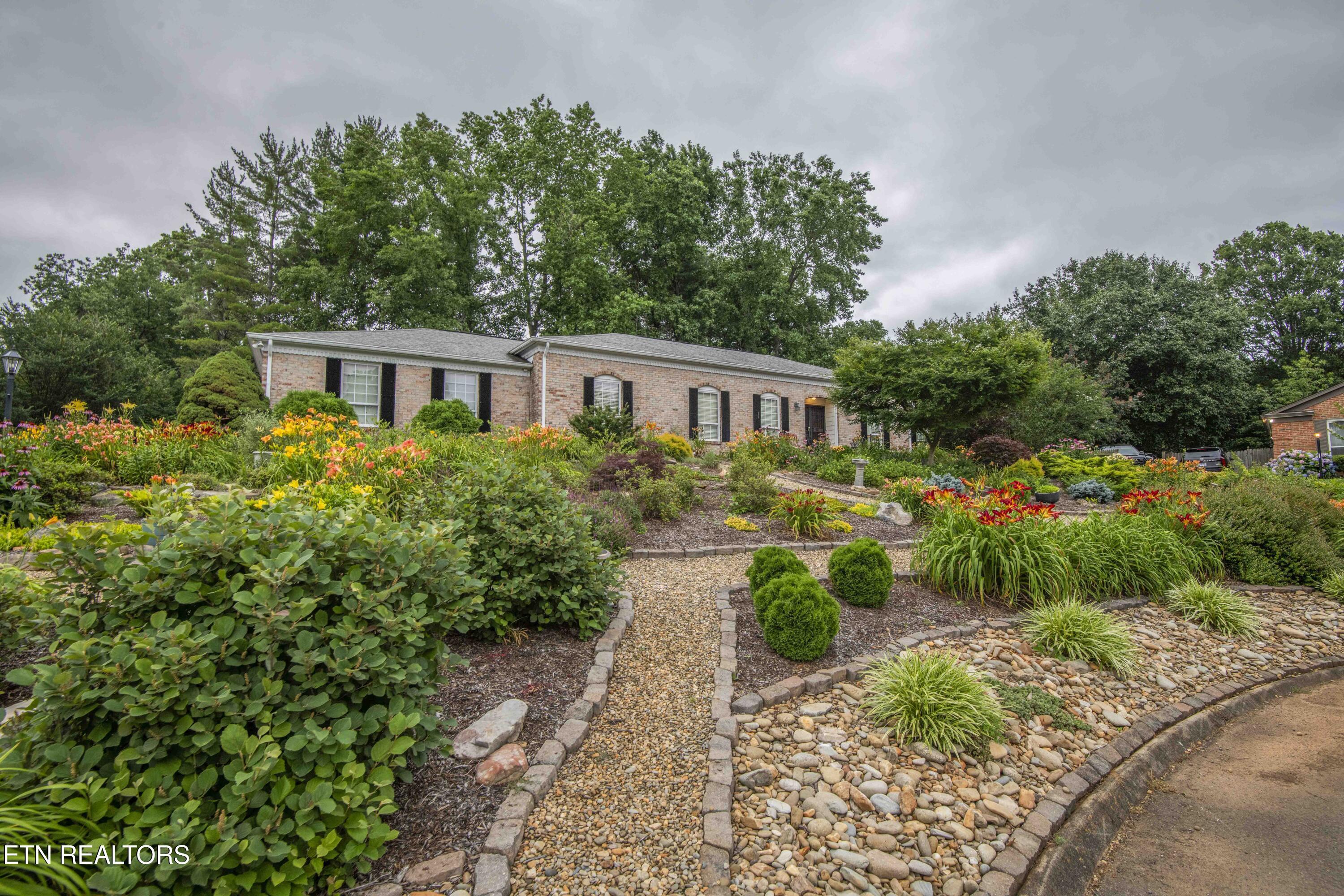 Property Photo: 902 Ruffian Lane TN 37923