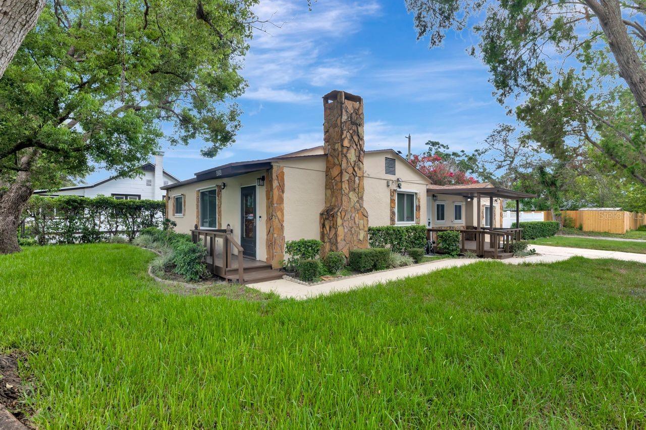 Property Photo: 4094 38th Avenue N FL 33713