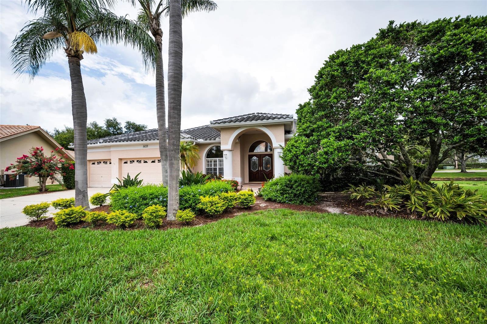 Property Photo: 5633 Wellington Court FL 34685