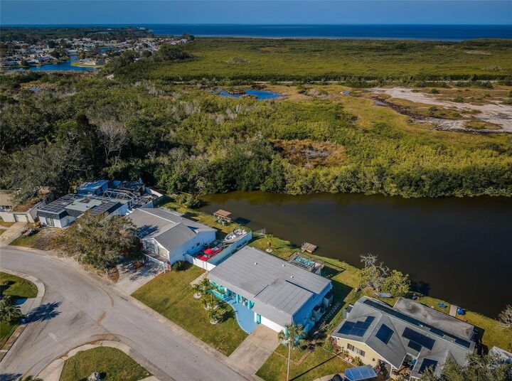 Property Photo: 3627 Grayton Drive FL 34652