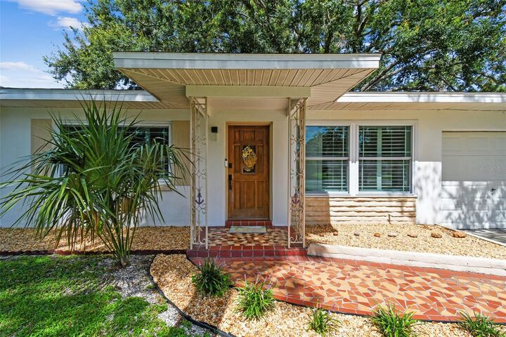 Property Photo:  16 N Comet Avenue  FL 33765 