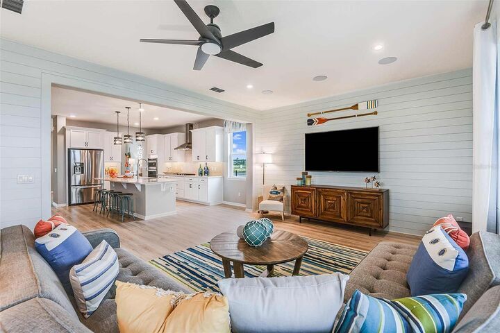 Property Photo:  657 Snowy Egret Court  FL 32773