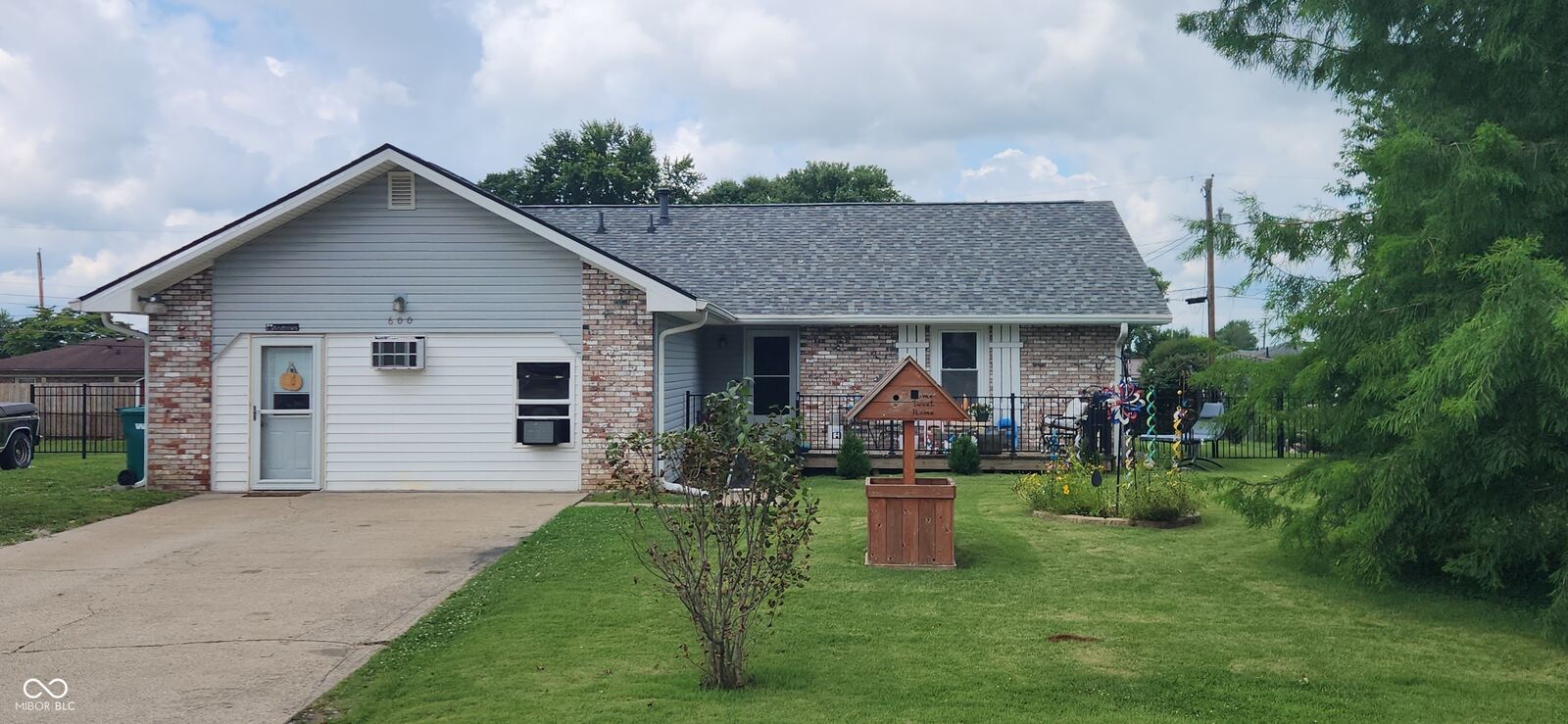 Property Photo: 600 Edna Avenue IN 46151