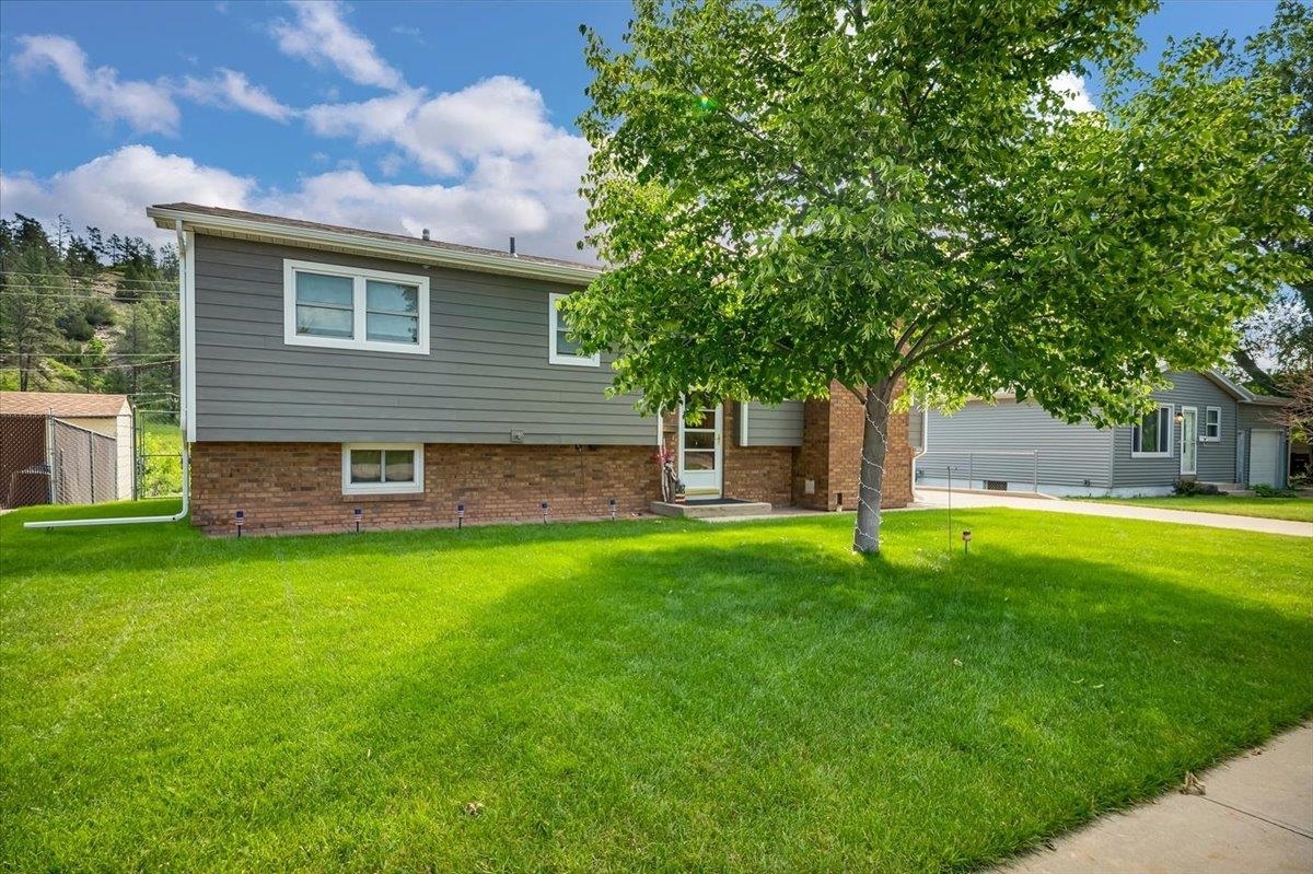 Property Photo: 712 Belmont Drive SD 57702