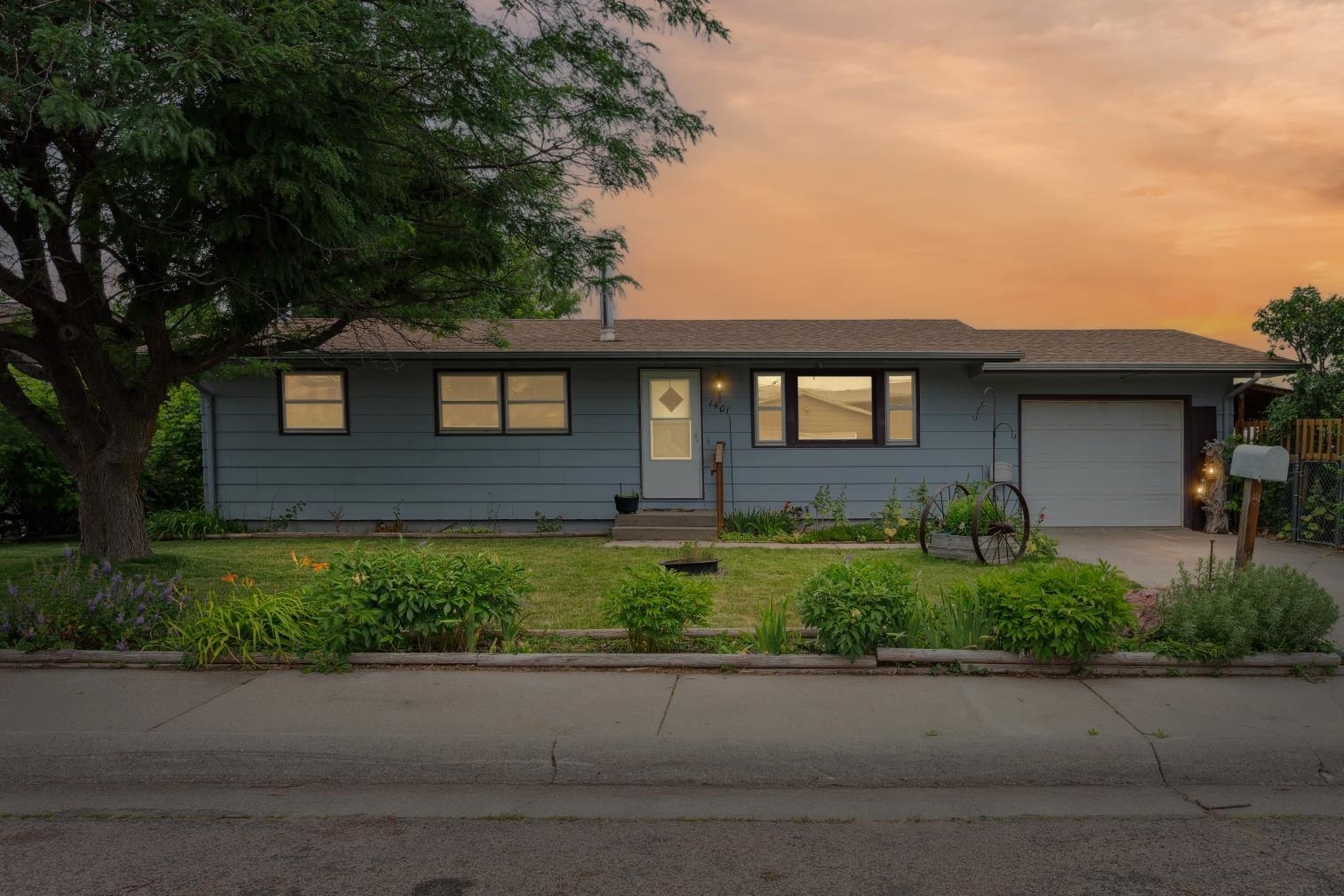 Property Photo: 1401 Whitetail Drive SD 57785