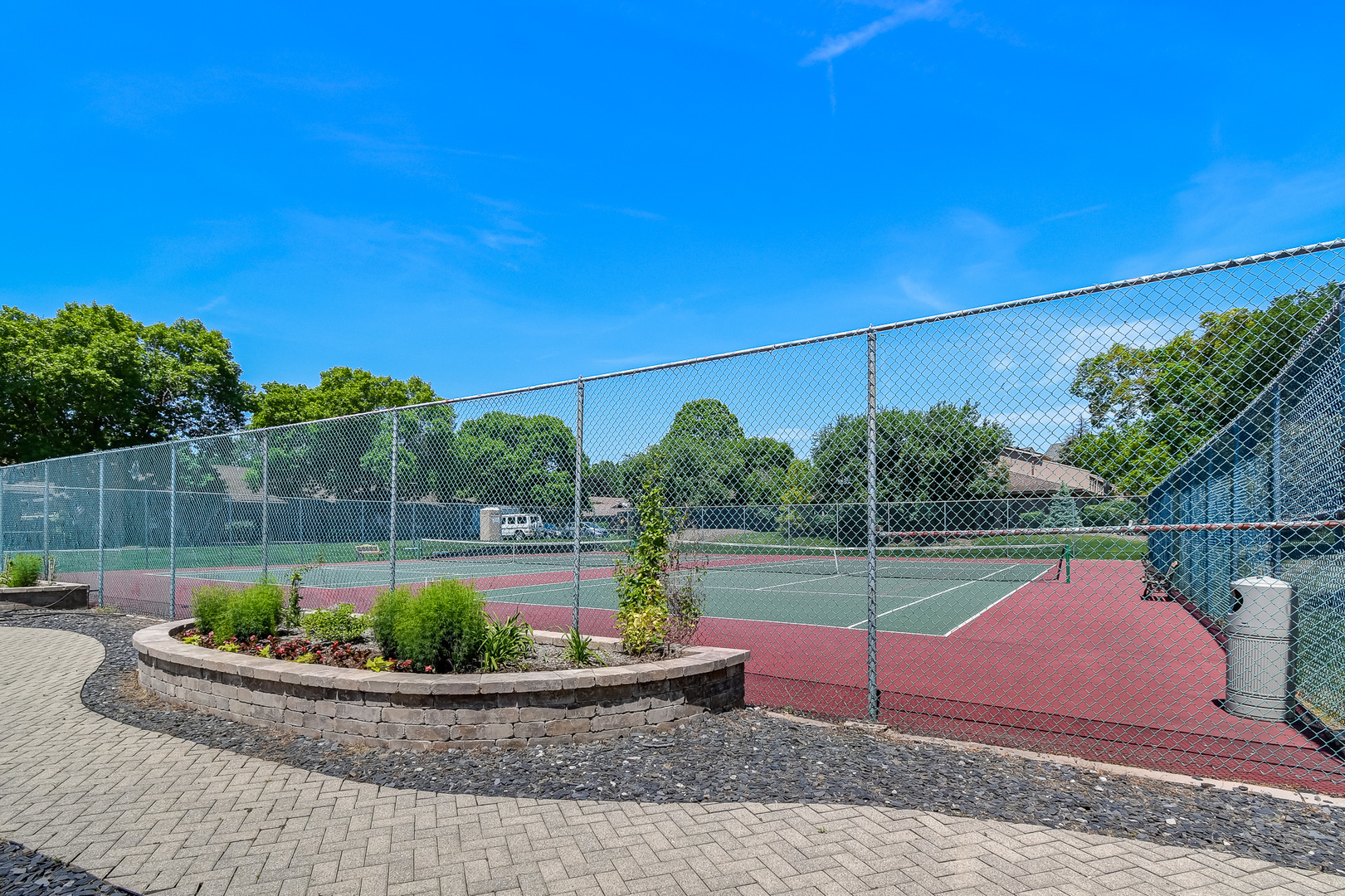 Property Photo:  1409 Burr Oak Road 414A  IL 60521 