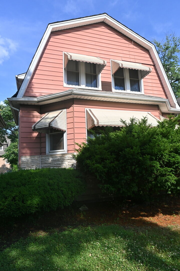 Property Photo:  11009 S Normal Avenue  IL 60628 