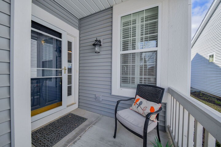 Property Photo: 1834 Highbury Lane IL 60502