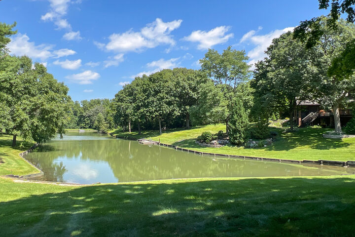 Property Photo: 17 Timberlake Road IL 61704