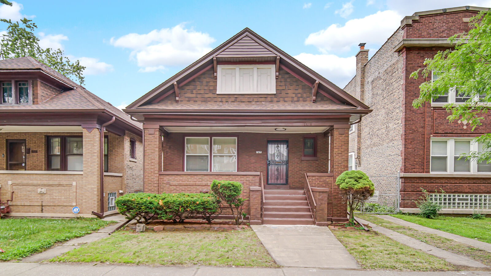 Property Photo:  7819 S Colfax Avenue  IL 60649 