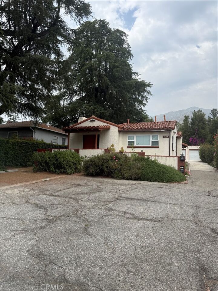 Property Photo:  505 W Sierra Madre Boulevard  CA 91024 