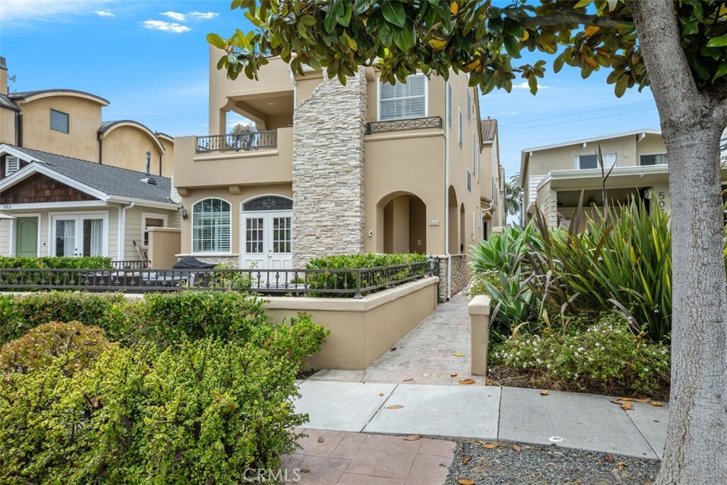505 1/2 Marigold Avenue  Corona Del Mar CA 92625 photo