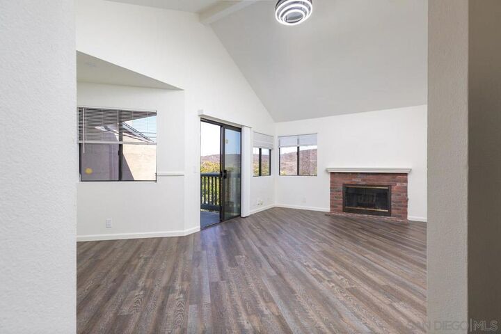 Property Photo: 2944 Alanwood Ct CA 91978