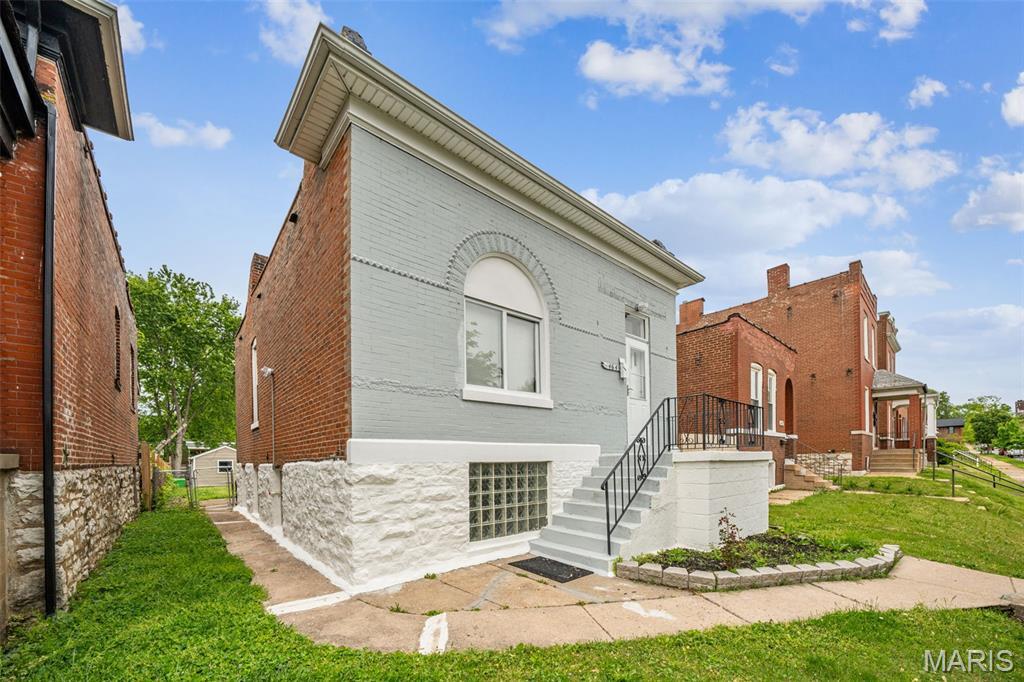 Property Photo: 4649 Louisiana Ave MO 63111