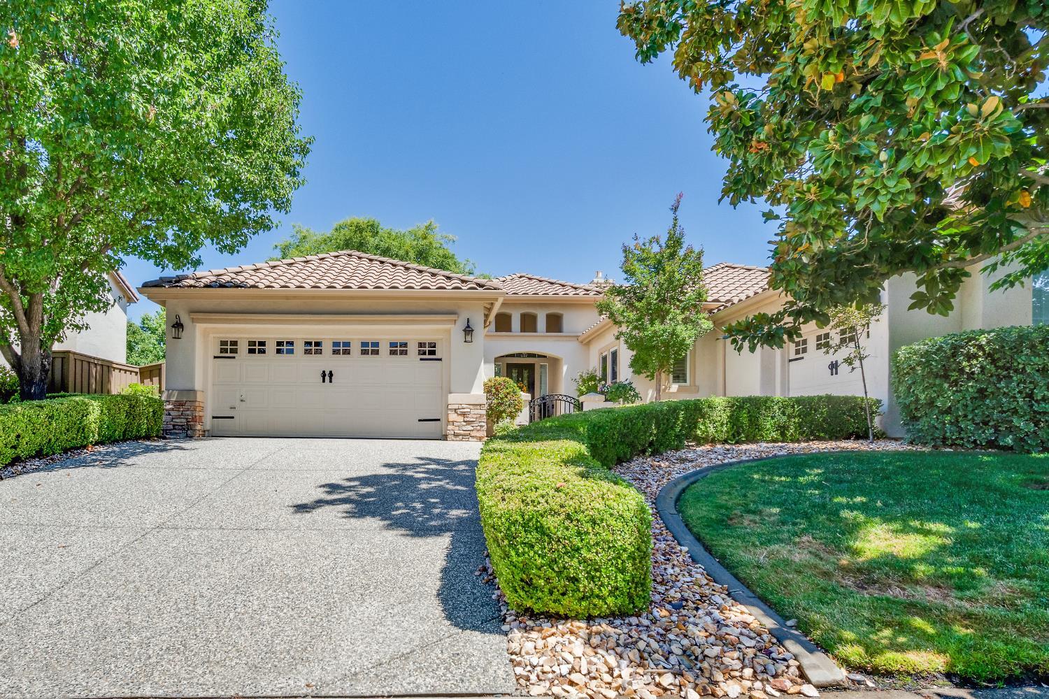 Property Photo: 2116 Tarbolton Circle CA 95630