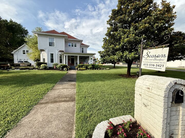 Property Photo: 101 Webb Rd E TN 37020