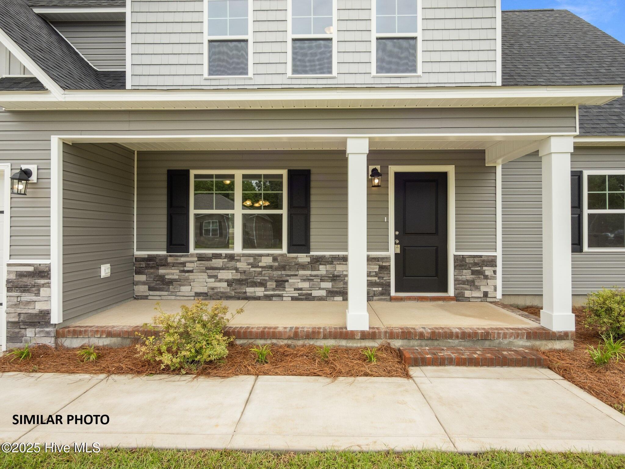 Property Photo:  1117 Lunenburg Place  NC 28540 
