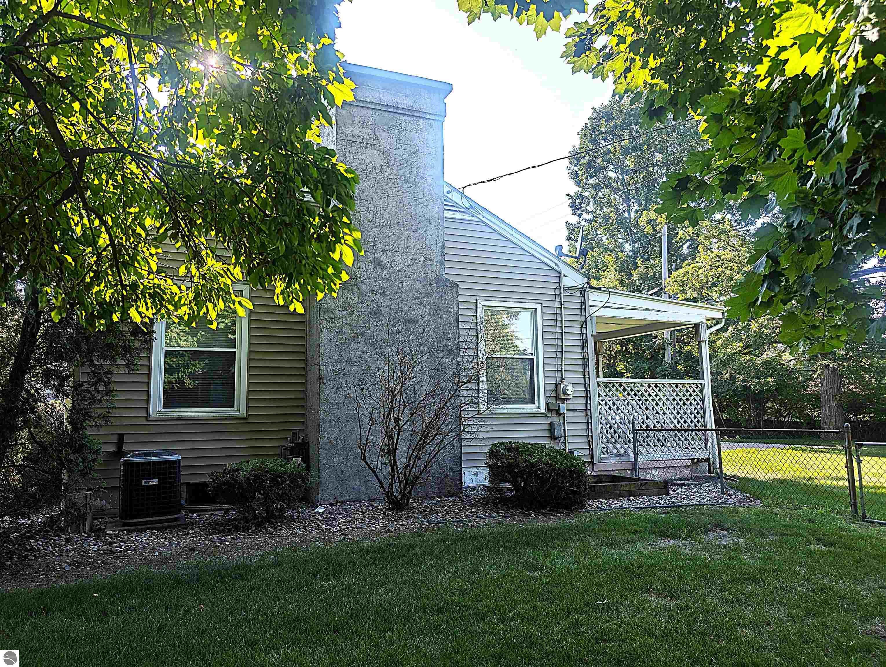 Property Photo: 1201 North Drive MI 48858