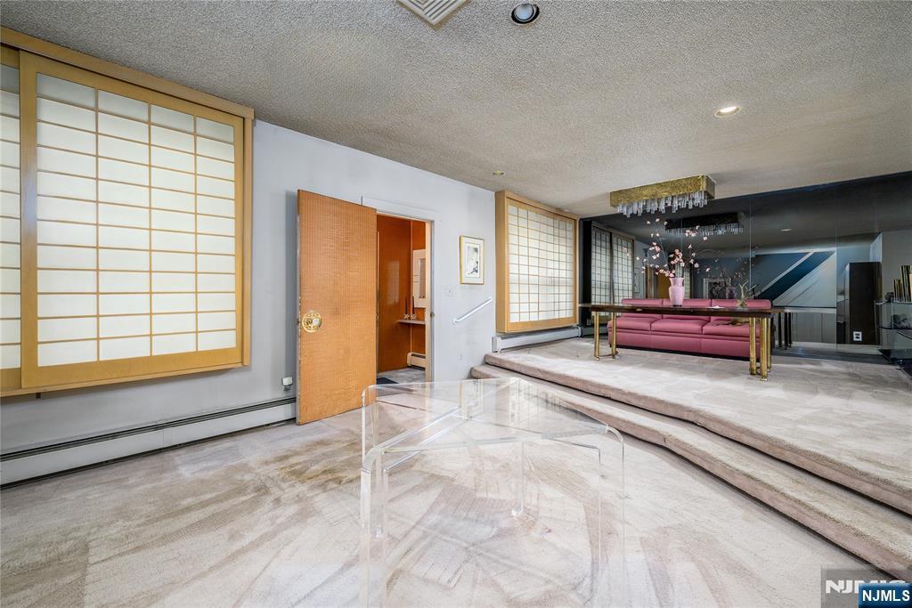 Property Photo:  390 South Parkway  NJ 07014 