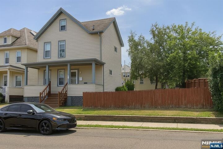 Property Photo:  96 Washington Street  NJ 07644 