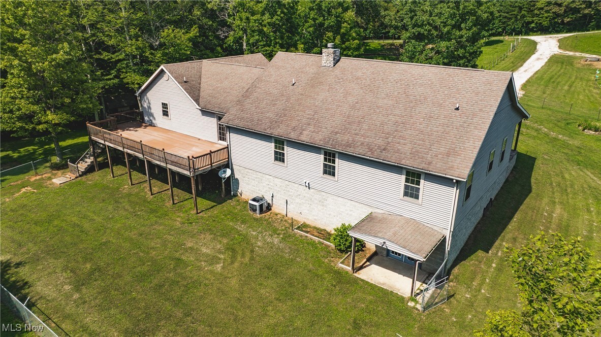 Property Photo: 200 Breezy Acres Lane WV 26180