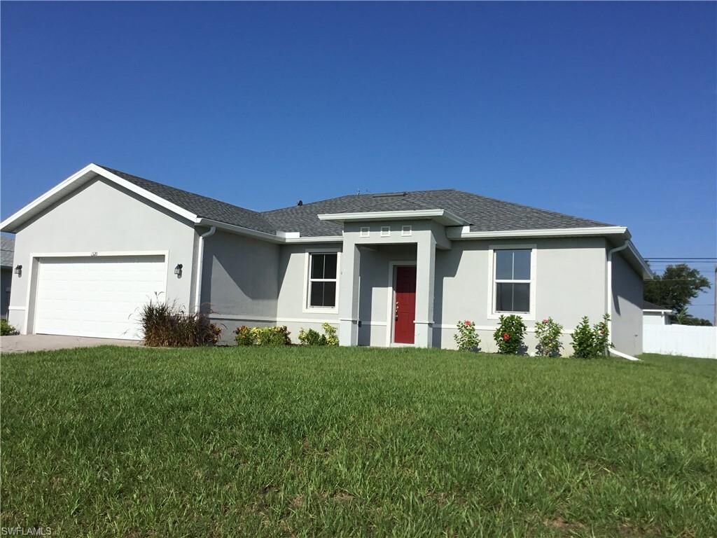 Property Photo: 1320 NE 17th Ave FL 33909