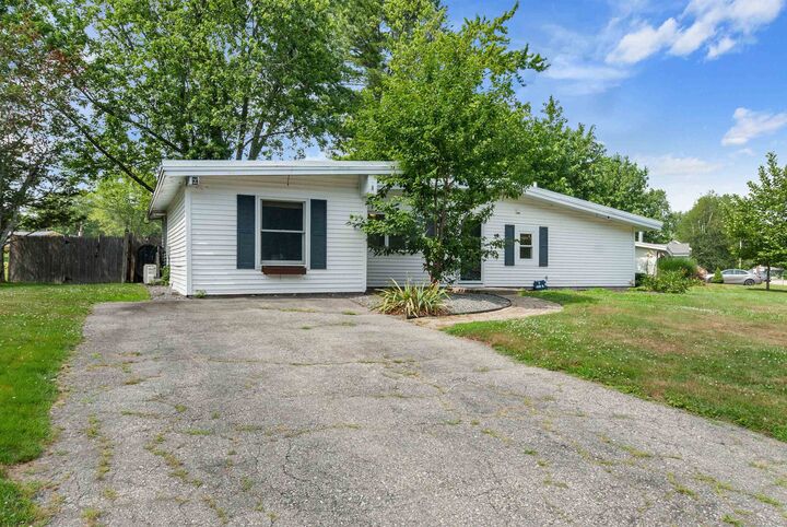Property Photo:  21 Arbor Street  NH 03820 