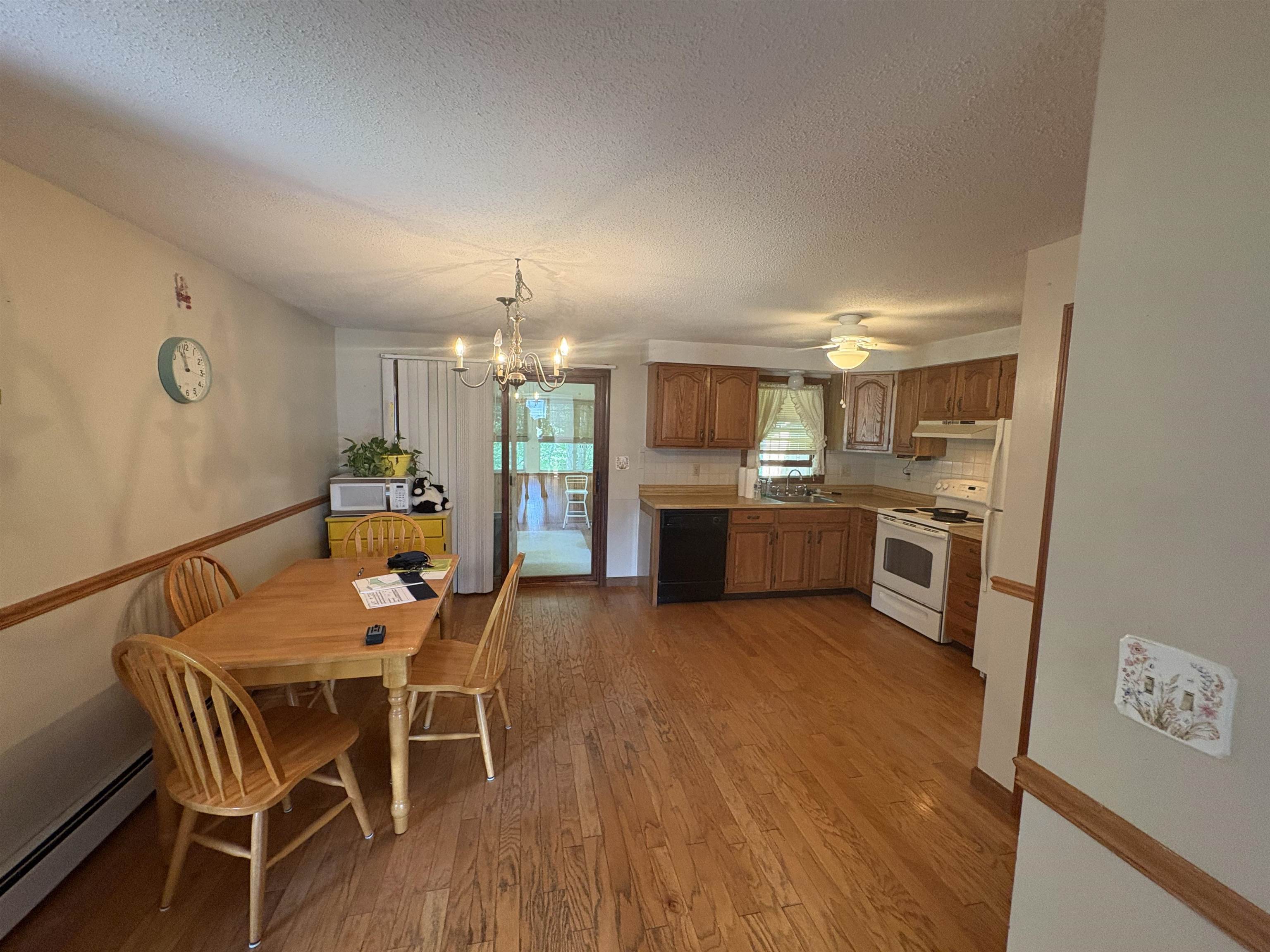 Property Photo: 82 Great Brook Road NH 03055