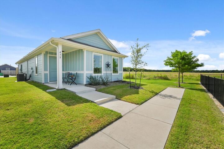 Property Photo: 475 Whistlestop Way TX 75125