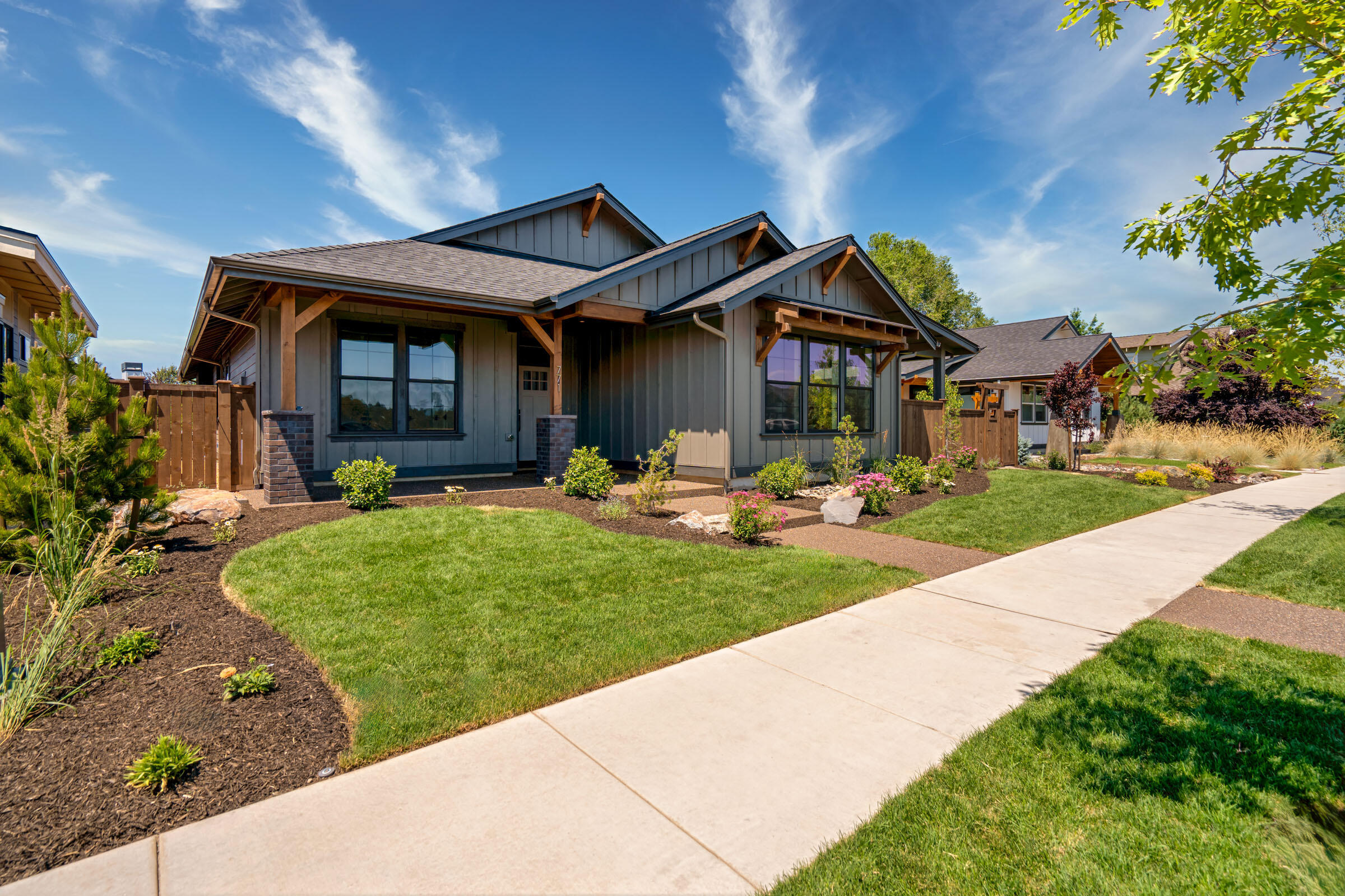 Property Photo: 771 NW Northwest 13th Street OR 97756