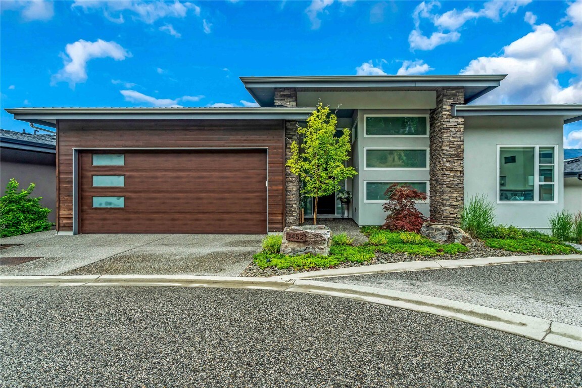 Property Photo: 3452 Blue Grass Lane BC V1V 3G1
