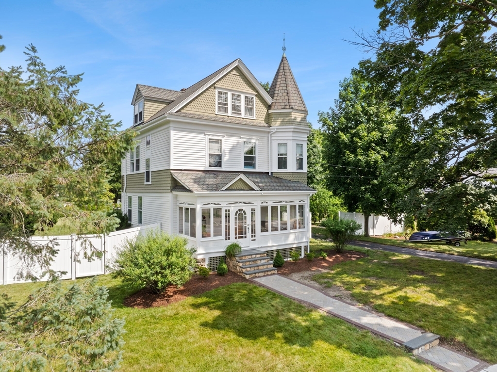 Property Photo: 281 N Main St MA 01760