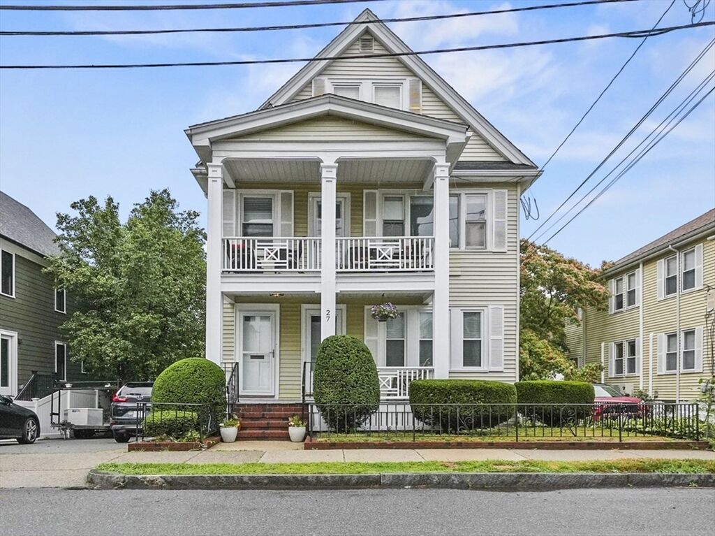 Property Photo:  27 Exeter St 1  MA 02474 