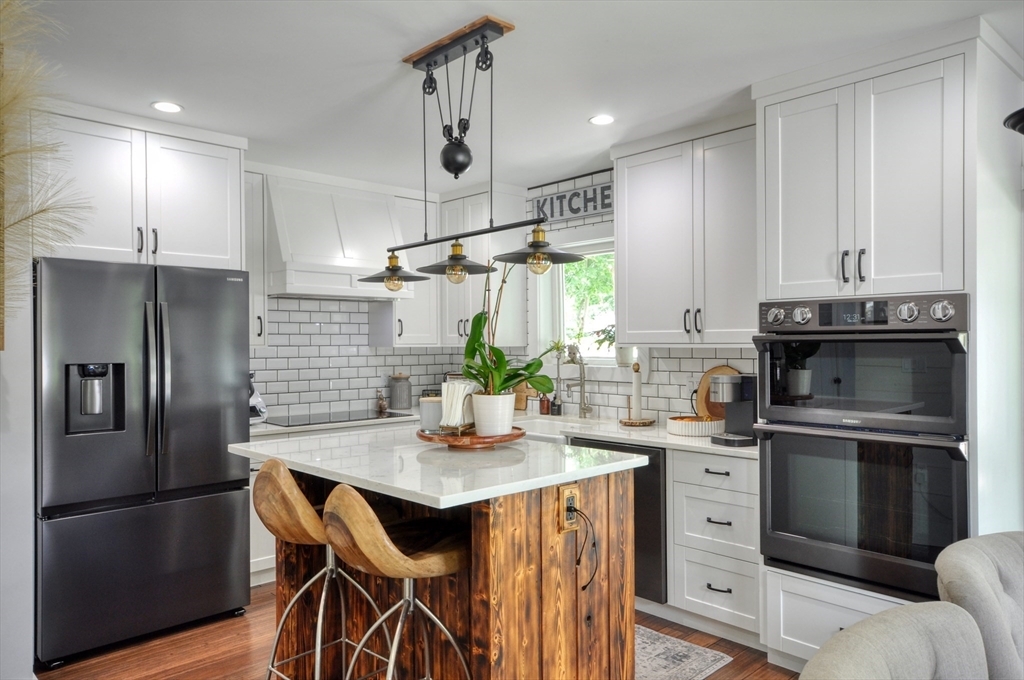 Property Photo:  7 Clifton Ave  MA 01906 
