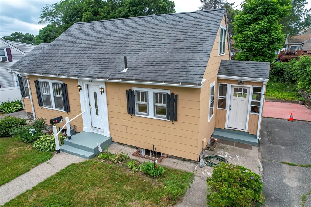 Property Photo:  31 Madison St  MA 01844 
