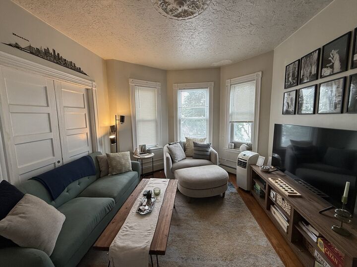 Property Photo: 261 E Cottage Street 3 MA 02125