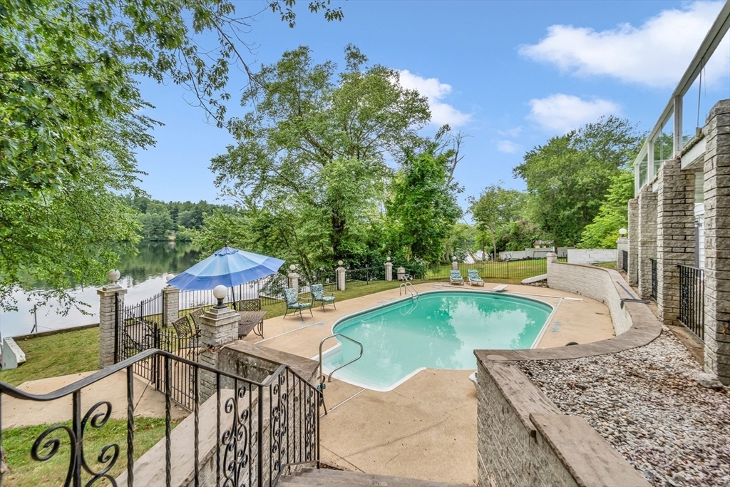 Property Photo:  21 Dale Street  MA 01844 