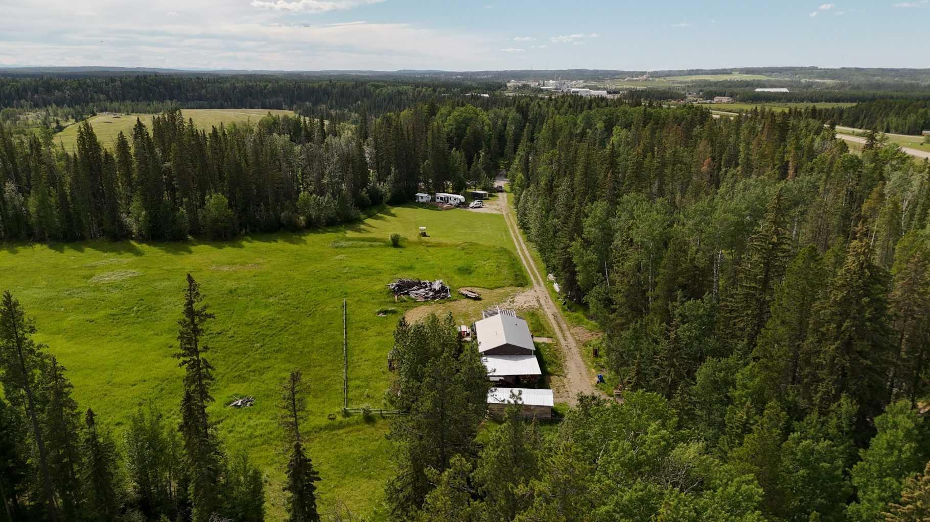 Photo de la propriété: 16511 Township Road 532A 46 AB T7E 3A6