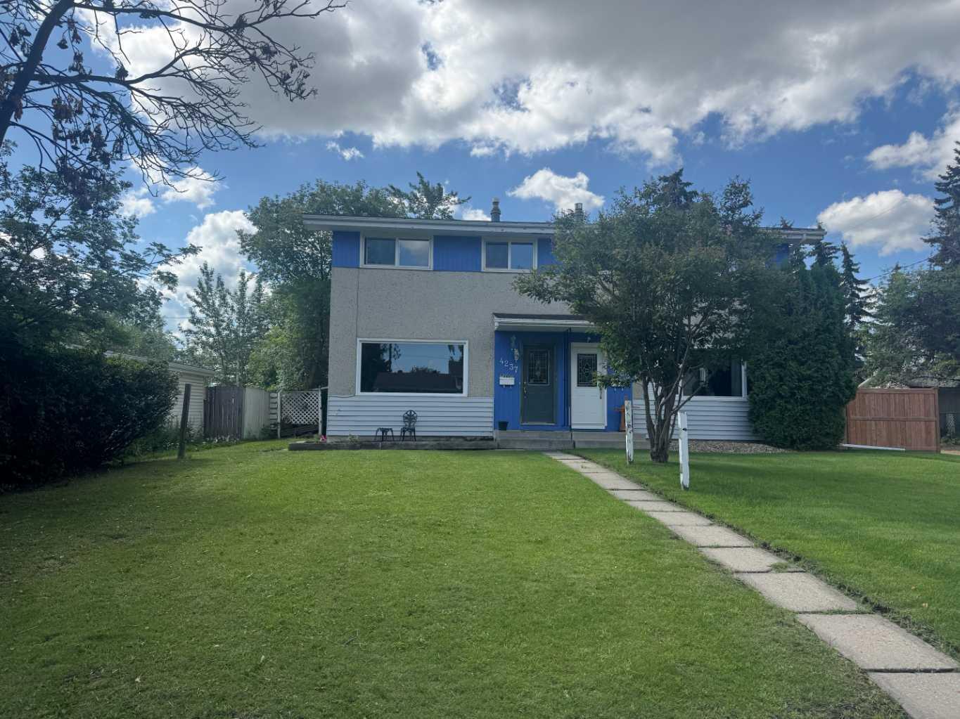 Photo de la propriété: 4237 33 Street AB T4N 0N1