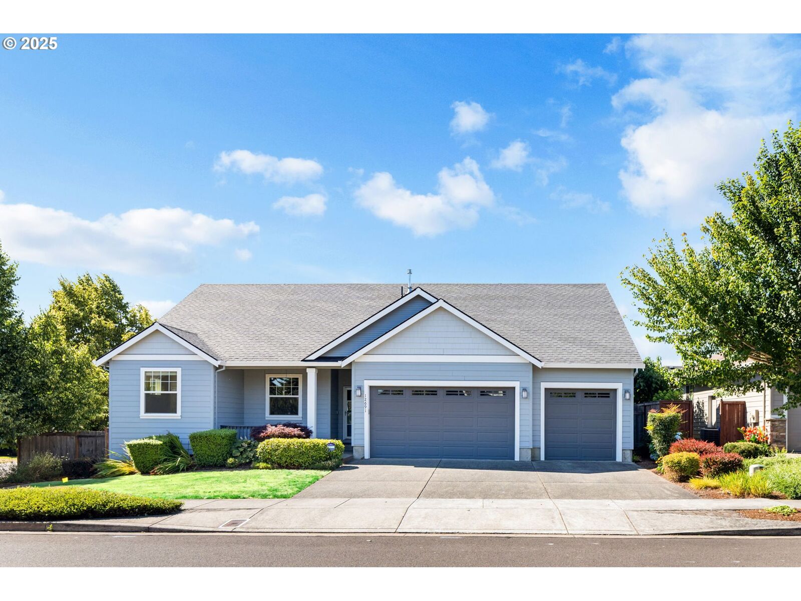 Property Photo:  12691 Joseph Way  OR 97045 