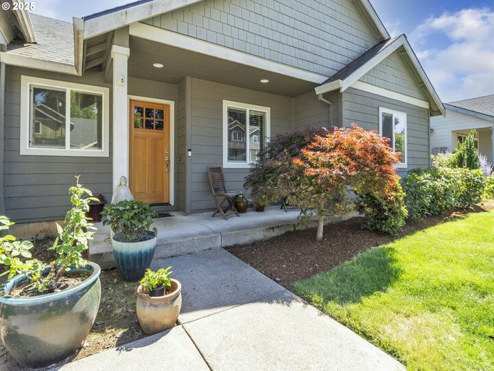 327 NW Pacific Hills Dr  Willamina OR 97396 photo