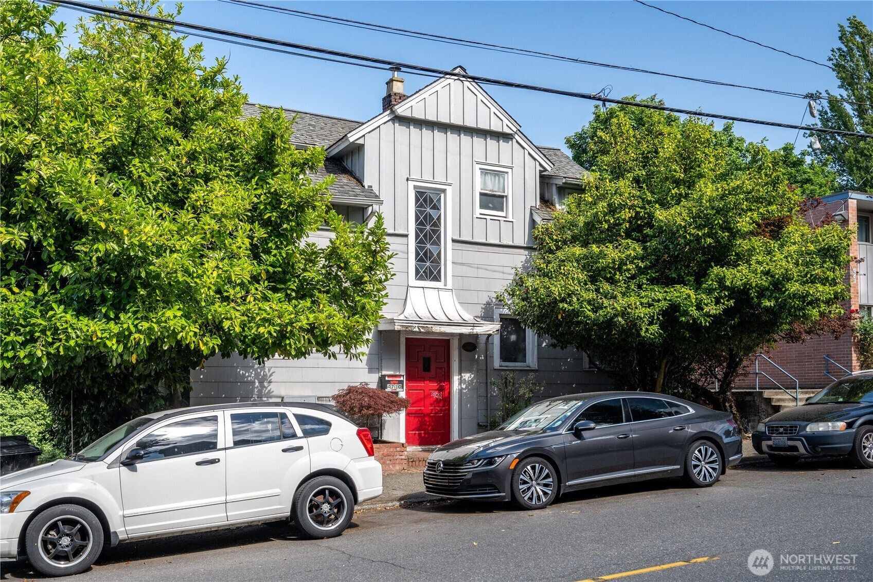 Property Photo:  4710  22nd Avenue NE  WA 98105 