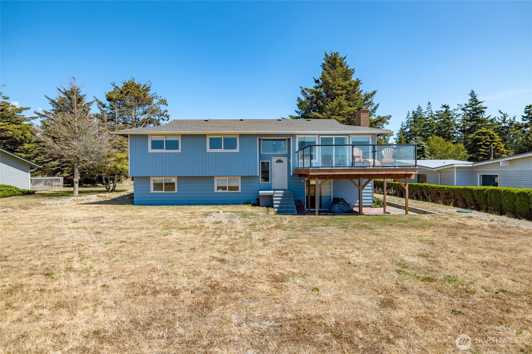 Property Photo:  1975  Island View Rd  WA 98277 