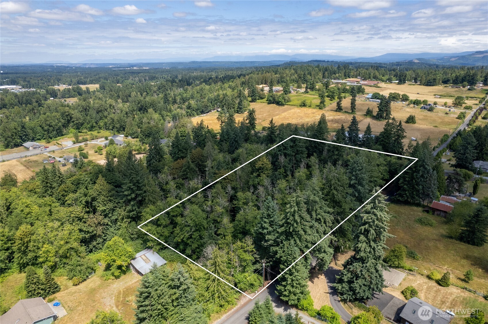 Property Photo:  10619  238th Street E  WA 98338 